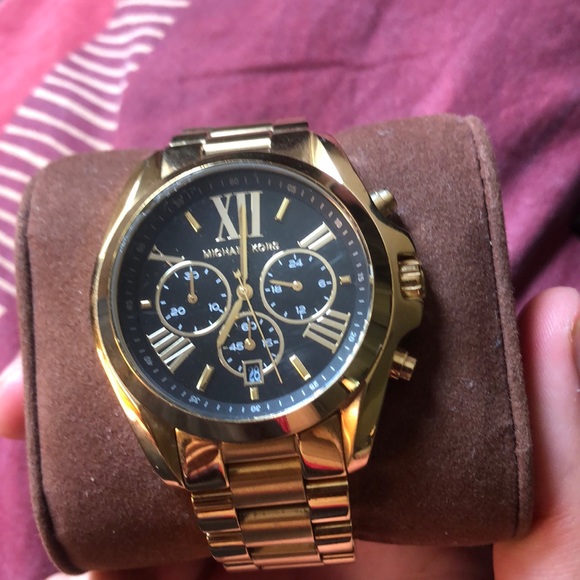 Michael Kors gold & black watch - Picture 3 of 3
